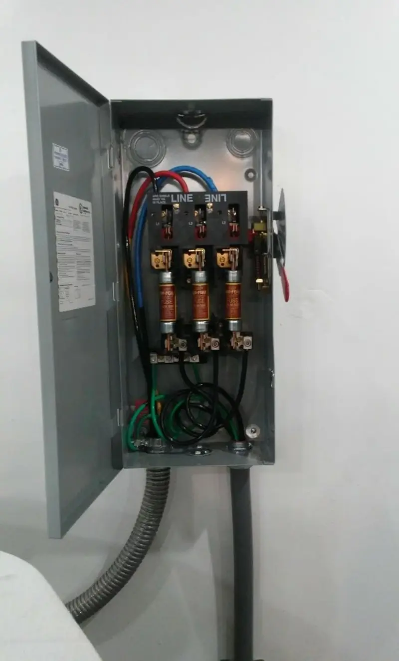 Three-phase disconnect switch installed for Electrical Wiring & Rewiring in Paradise Hills